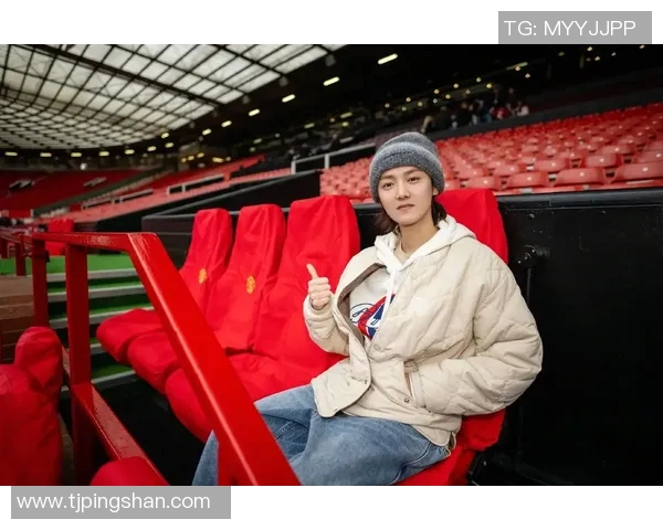 鹿晗热衷足球明星视频引发粉丝热议展现运动魅力与偶像情怀 鹿晗热衷足球明星视频引发粉丝热议展现运动魅力与偶像情怀